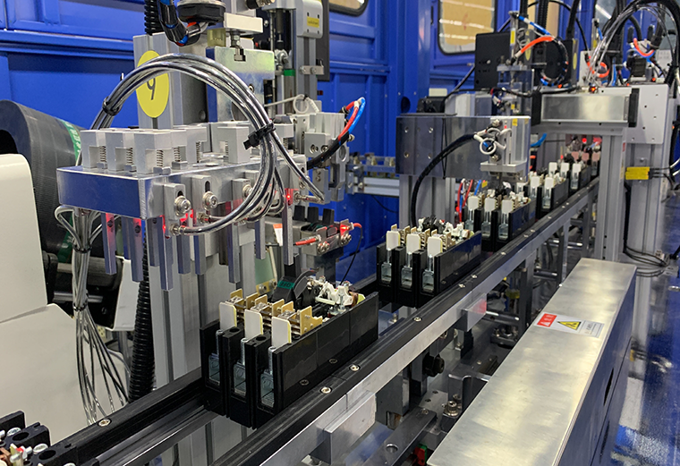 Customized  MCCB Circuit Breaker Automatic Assembly Machine Production Line