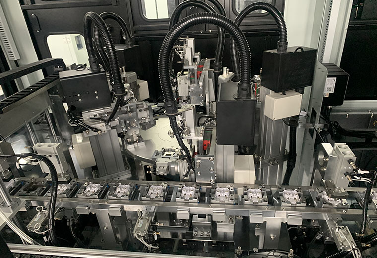 Three Pin Plug Socket 10A Automatic Assembly Machine Production Line