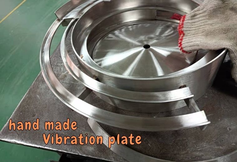 electromagnetic vibration bowl feeder for disposable razor assembly